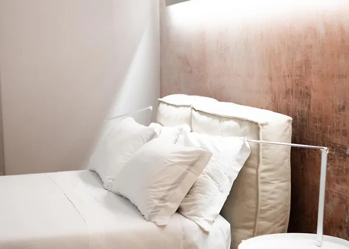 B-stay Via Ulpiano 47 * Rome