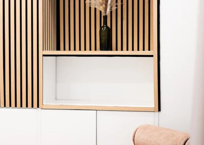 B-stay Via Ulpiano 47 *